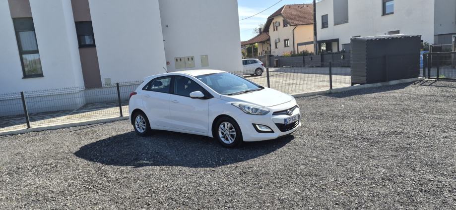 Hyundai i30 1,4 CRDi//Model 2013❗️Samo 168tkm//Max oprema//, fotografija 4