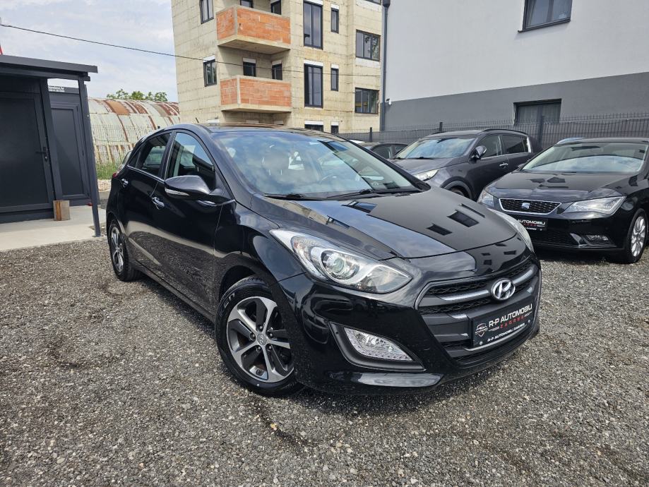 *HYUNDAI*I30*1.4*CRDI*PREMIUM*LED*NAVI*ALU*FUL*TOP*STANJE*SERVISNA*ZG*, fotografija 3