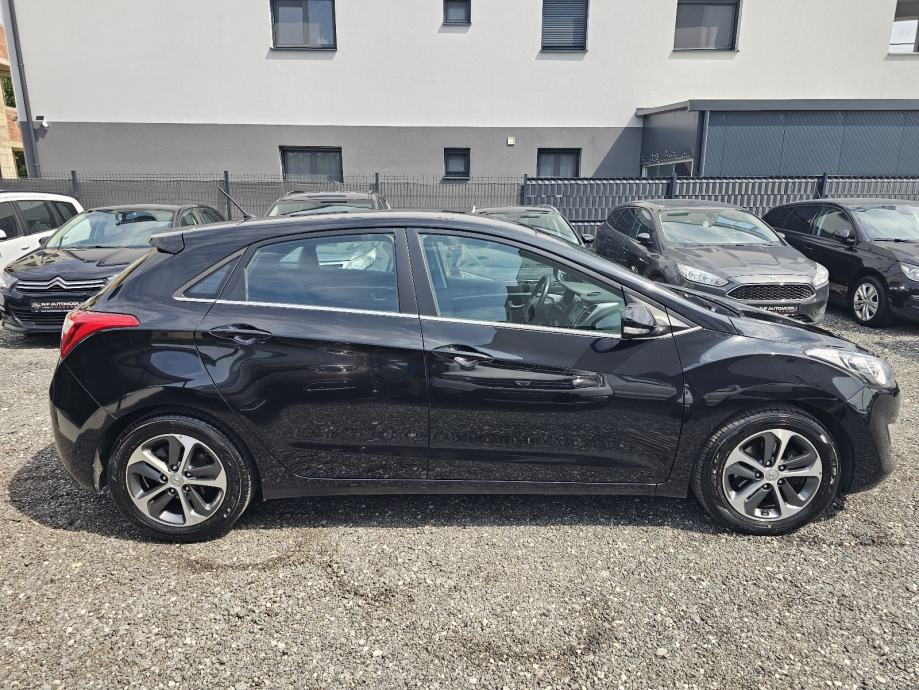 *HYUNDAI*I30*1.4*CRDI*PREMIUM*LED*NAVI*ALU*FUL*TOP*STANJE*SERVISNA*ZG*, fotografija 5