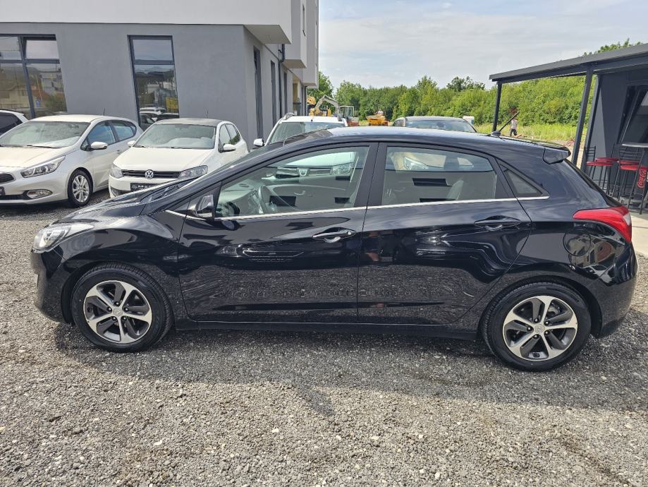 *HYUNDAI*I30*1.4*CRDI*PREMIUM*LED*NAVI*ALU*FUL*TOP*STANJE*SERVISNA*ZG*, fotografija 4