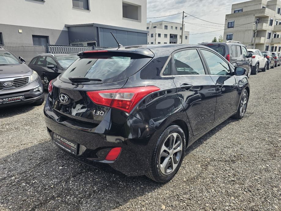 *HYUNDAI*I30*1.4*CRDI*PREMIUM*LED*NAVI*ALU*FUL*TOP*STANJE*SERVISNA*ZG*, fotografija 6