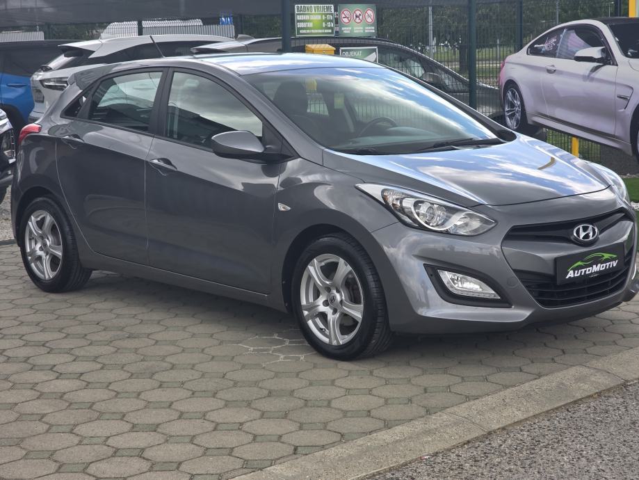 HYUNDAI i30 1.4 CRDi - ***SERVISNA+SERVIS- KLIMATRONIK - ALU FELGE***, fotografija 4