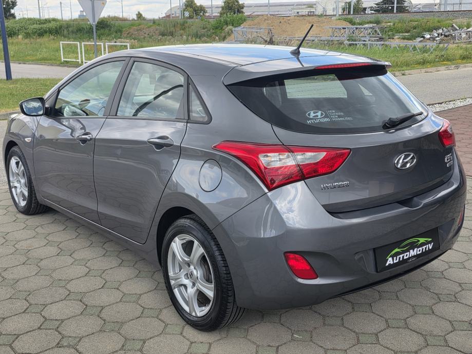 HYUNDAI i30 1.4 CRDi - ***SERVISNA+SERVIS- KLIMATRONIK - ALU FELGE***, fotografija 9
