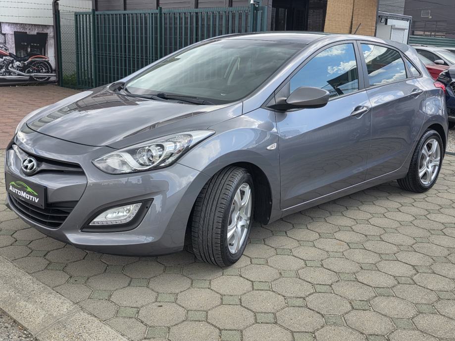 HYUNDAI i30 1.4 CRDi - ***SERVISNA+SERVIS- KLIMATRONIK - ALU FELGE***, fotografija 11