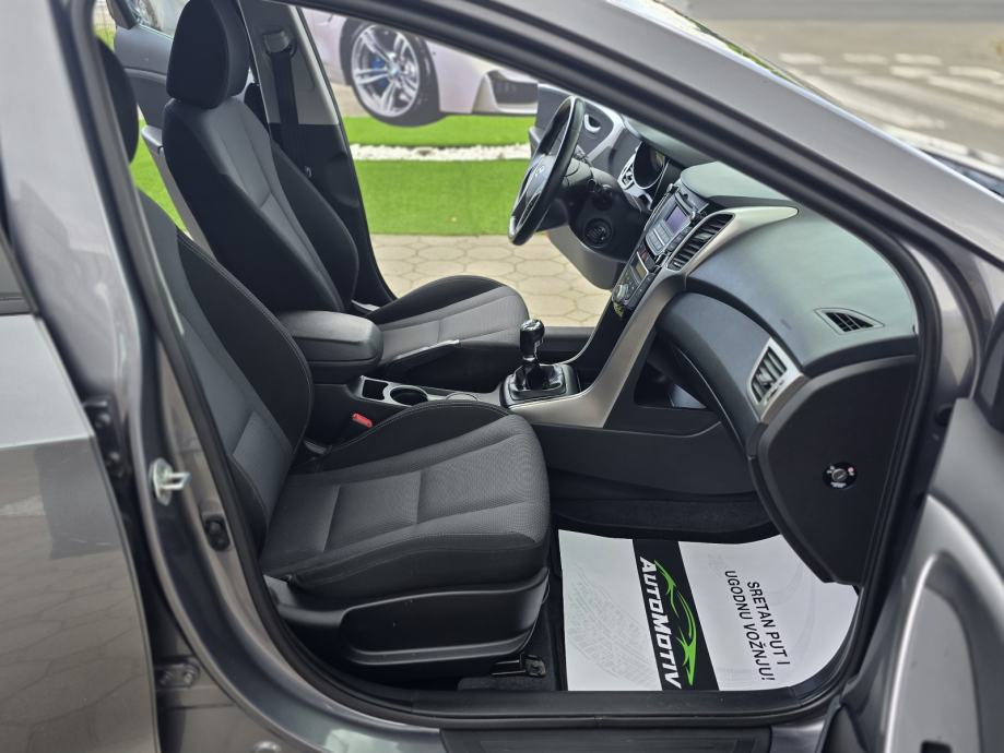 HYUNDAI i30 1.4 CRDi - ***SERVISNA+SERVIS- KLIMATRONIK - ALU FELGE***, fotografija 16