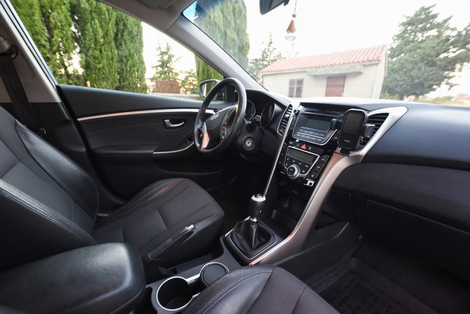 Hyundai i30 1.4 crdi, fotografija 20