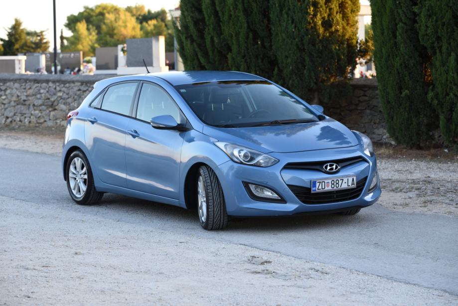 Hyundai i30 1.4 crdi, fotografija 2