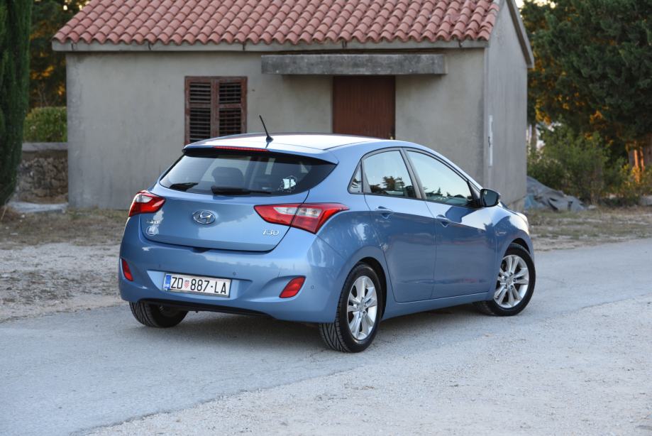Hyundai i30 1.4 crdi, fotografija 3