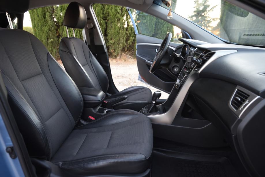 Hyundai i30 1.4 crdi, fotografija 16