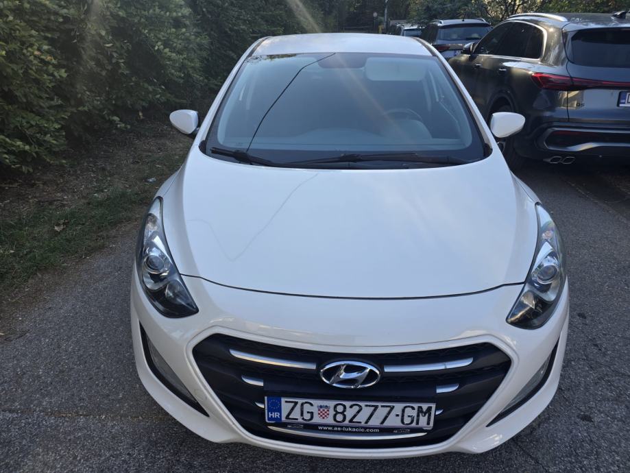 Hyundai i30 1,4 CRDi, fotografija 2