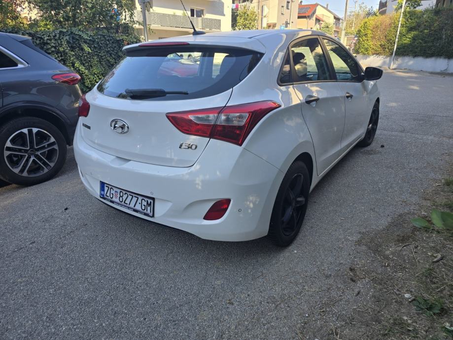 Hyundai i30 1,4 CRDi, fotografija 4