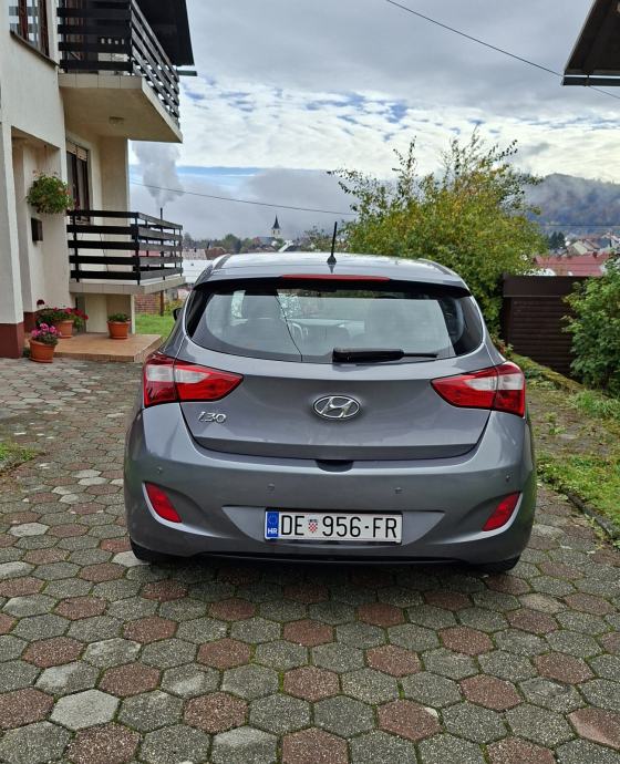 Hyundai i30 1,4 CRDi, fotografija 2