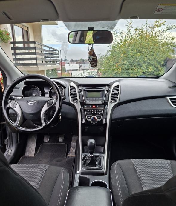 Hyundai i30 1,4 CRDi, fotografija 8