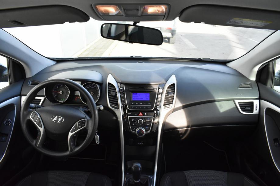 Hyundai i30 1.4 CRDI,TEMPOMAT,LED,SENZORI,BT, 2 GODINE