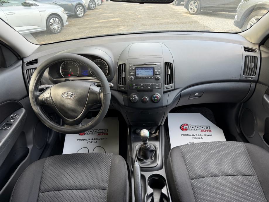 Hyundai i30 1,4 KLIMA - HR. AUTO - AUTOKREDIT, fotografija 12