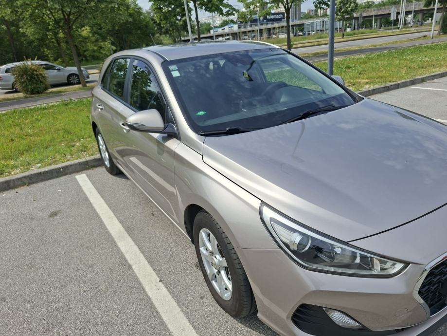 Hyundai i30 1,4 MPI, fotografija 4
