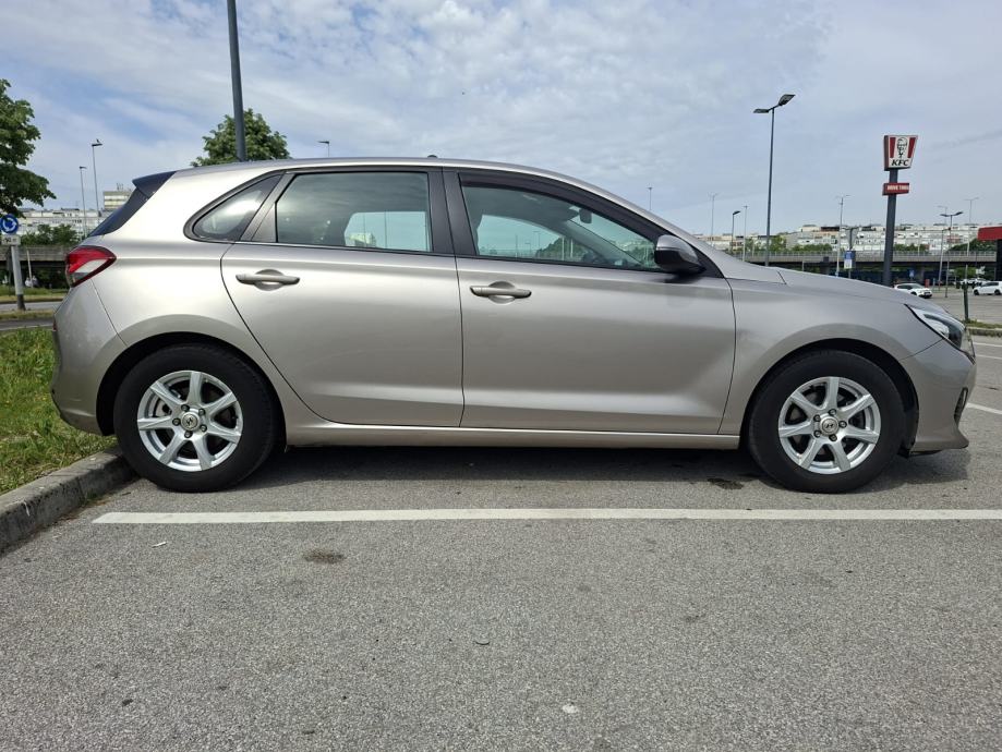 Hyundai i30 1,4 MPI, fotografija 3