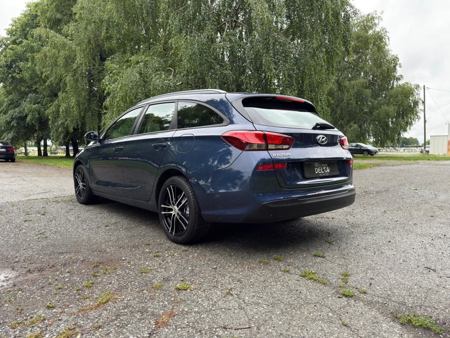 Hyundai i30 1,4 MPI-LED-TEMPOMAT-PARK. SENZORI, fotografija 3