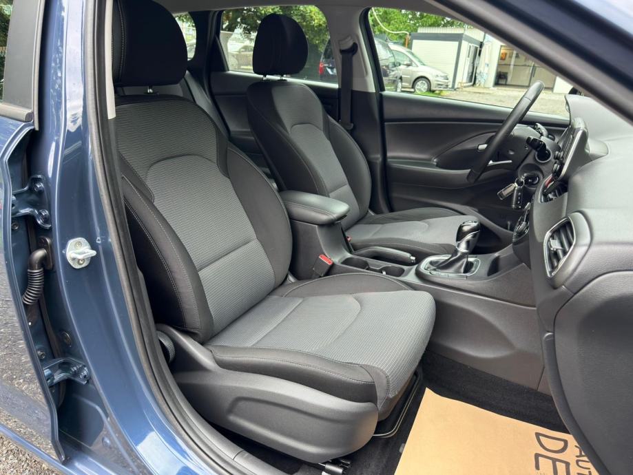 Hyundai i30 1,4 MPI-LED-TEMPOMAT-PARK. SENZORI, fotografija 17
