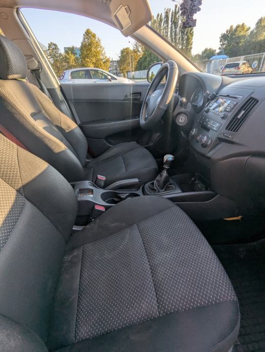 Hyundai i30 1,4, fotografija 3