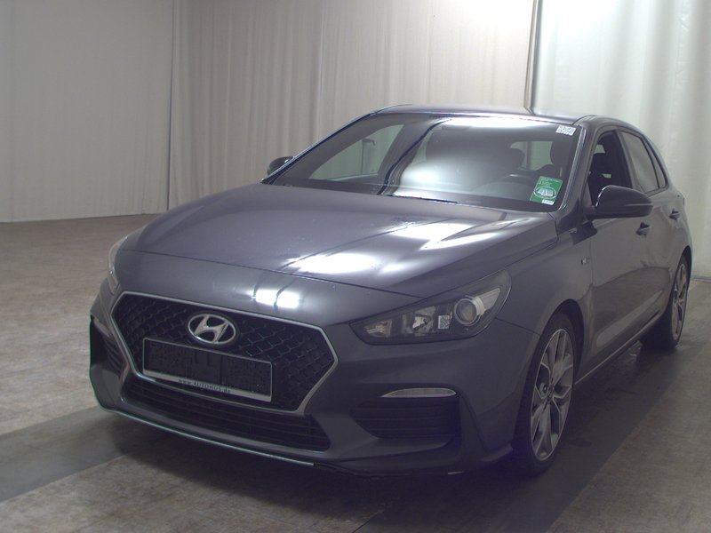 Hyundai i30 1.4 T-GDI N-Line automatik • bežično punjenje • navigacija, fotografija 2