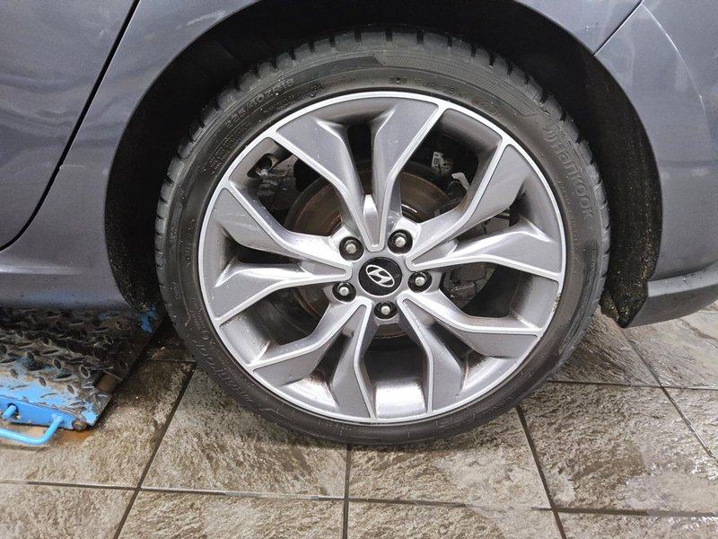 Hyundai i30 1.4 T-GDI N-Line automatik • bežično punjenje • navigacija, fotografija 10