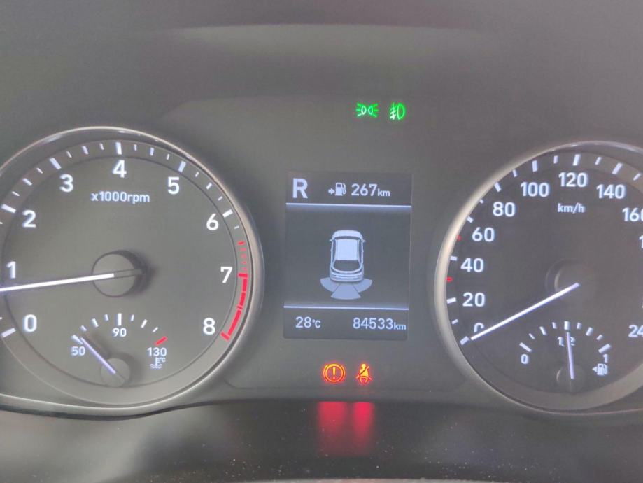 Hyundai i30 1.4 T-GDI 140ks, nove gume, upravo napravljen servis, URED, fotografija 18