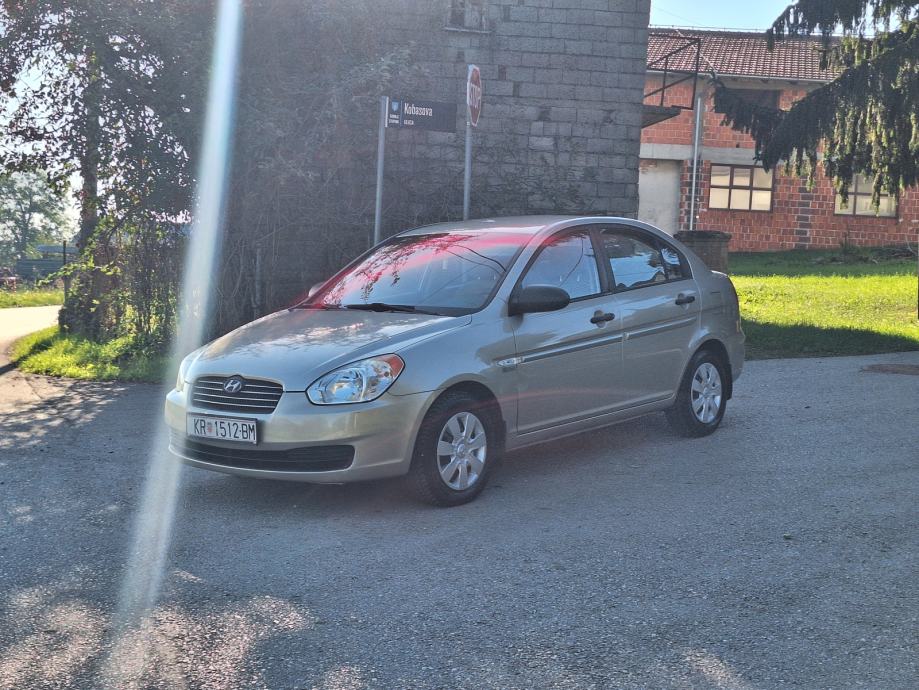 Hyundai Accent