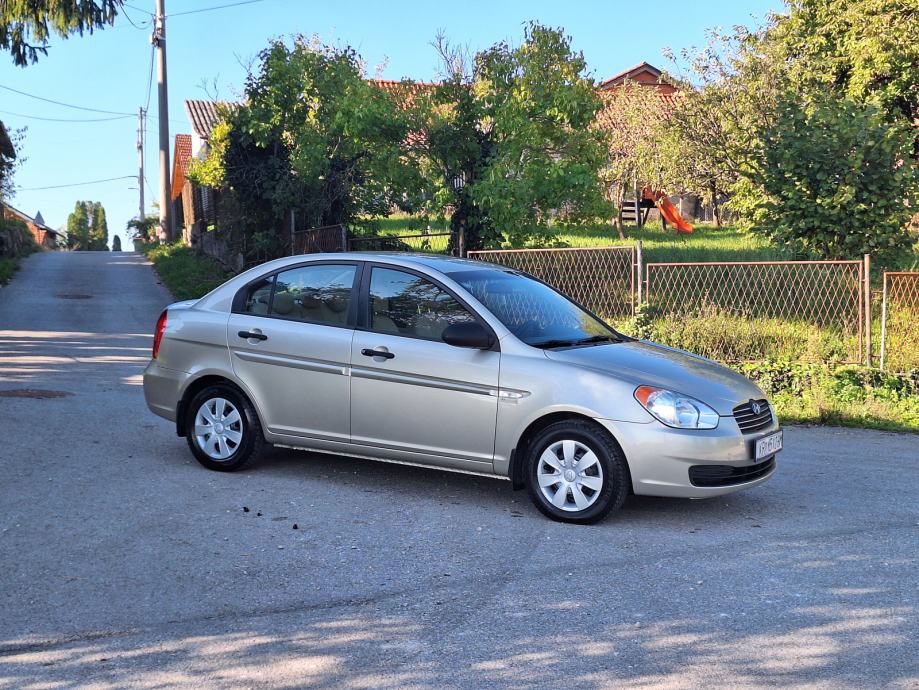 Hyundai Accent 1,4, fotografija 2