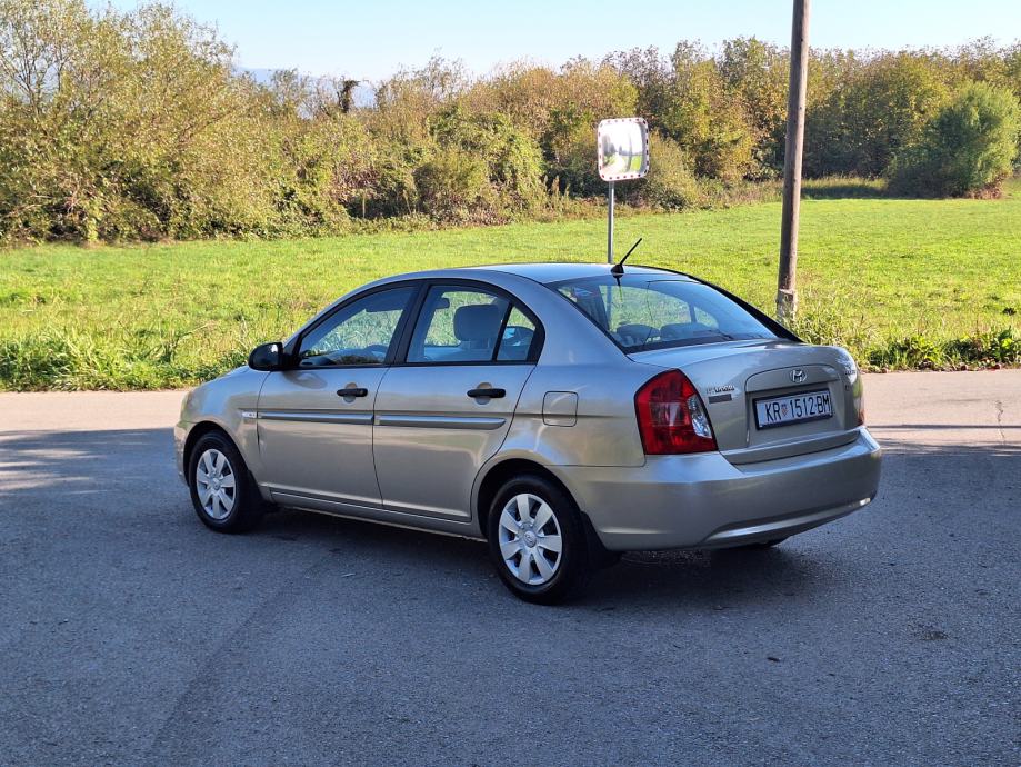 Hyundai Accent 1,4, fotografija 6