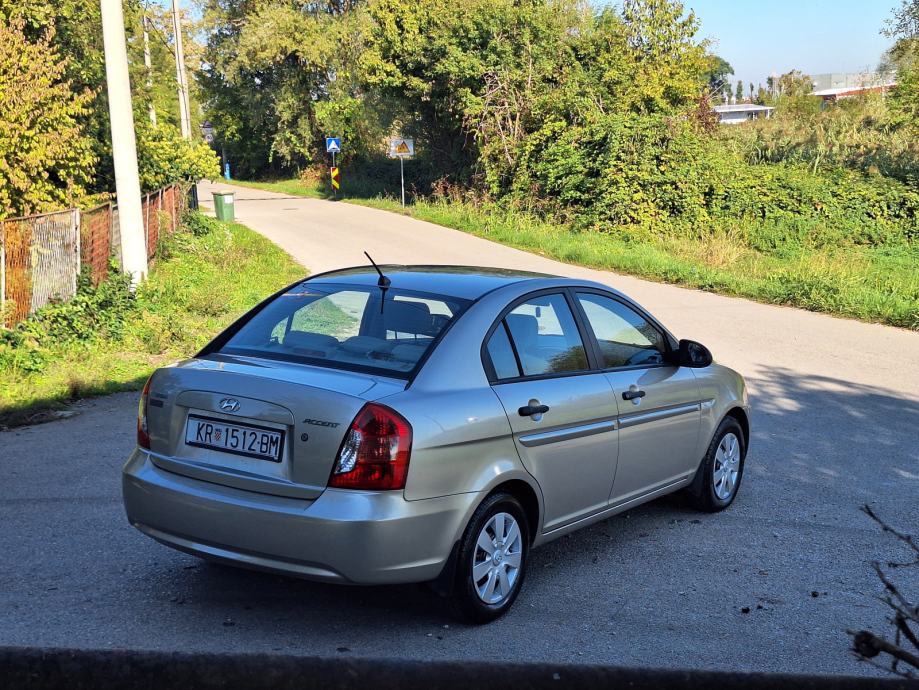 Hyundai Accent 1,4, fotografija 4