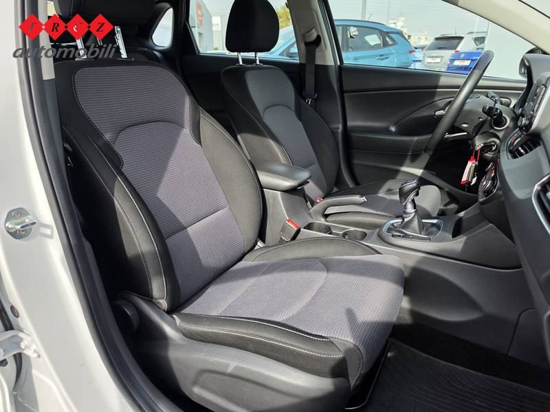 HYUNDAI I30 1.6 CRDi 115 TREND, fotografija 7