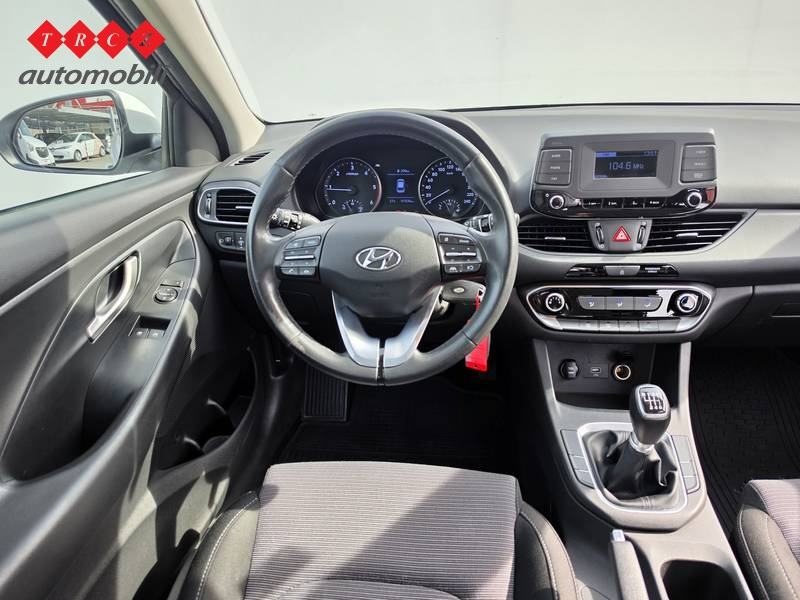 HYUNDAI I30 1.6 CRDi 115 TREND, fotografija 9