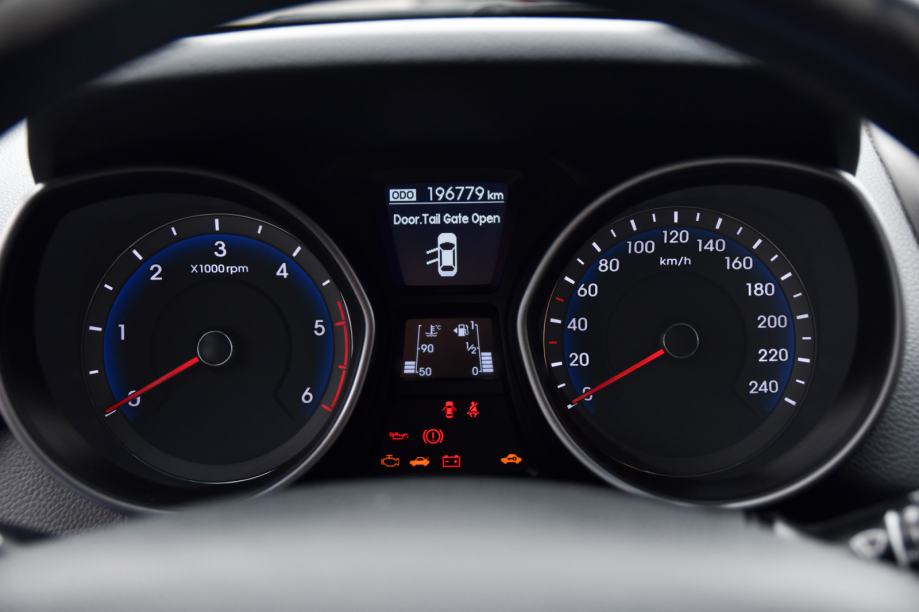 Hyundai i30 1,6 CRDi, 2015.g., fotografija 16