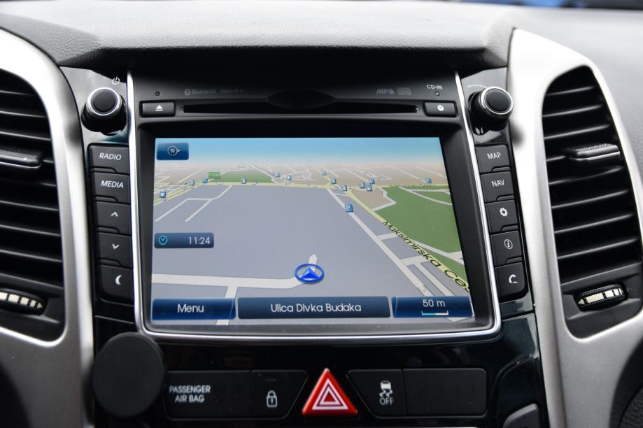 Hyundai i30 1,6 CRDi, 2015.g., fotografija 19
