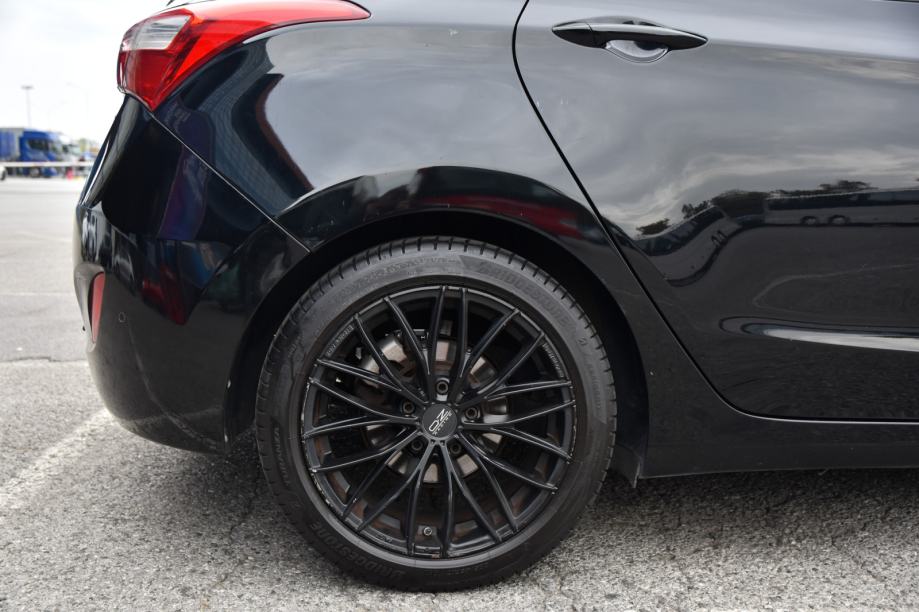 Hyundai i30 1,6 CRDi, 2015.g., fotografija 9