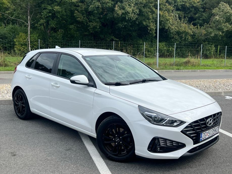HYUNDAI I30 1.6 CRDI 2021GOD-RADARI LINE ASSIST-ZASTITA OD SUDARA, fotografija 2