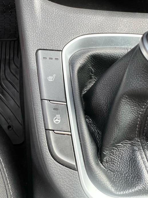 HYUNDAI I30 1.6 CRDI 2021GOD-RADARI LINE ASSIST-ZASTITA OD SUDARA, fotografija 12