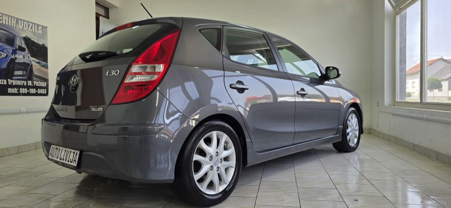 Hyundai i30 1.6 CRDi Edition 20, fotografija 6
