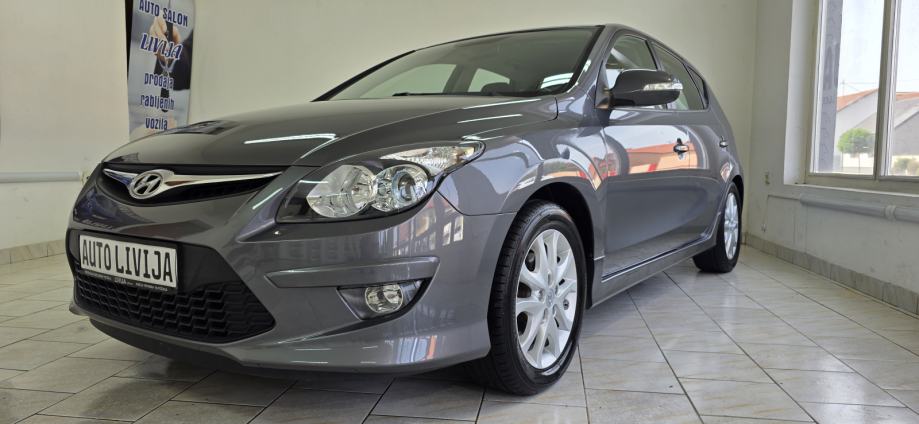 Hyundai i30 1.6 CRDi Edition 20, fotografija 2