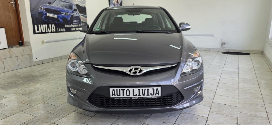 Hyundai i30 1.6 CRDi Edition 20, fotografija 3