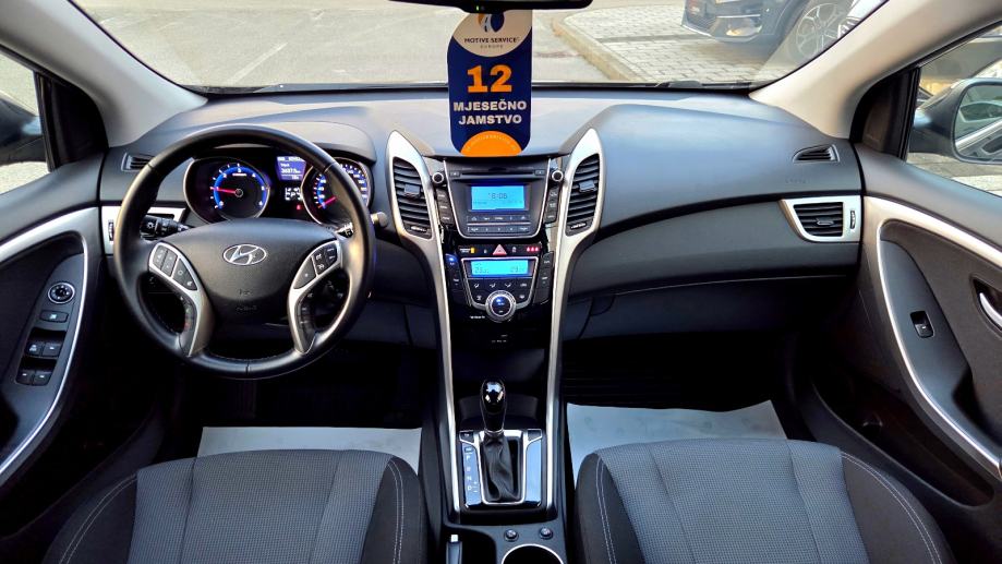HYUNDAI i30 1.6 CRDi BLUE PASSION AUTOMATIK | 85.000 KM, fotografija 6
