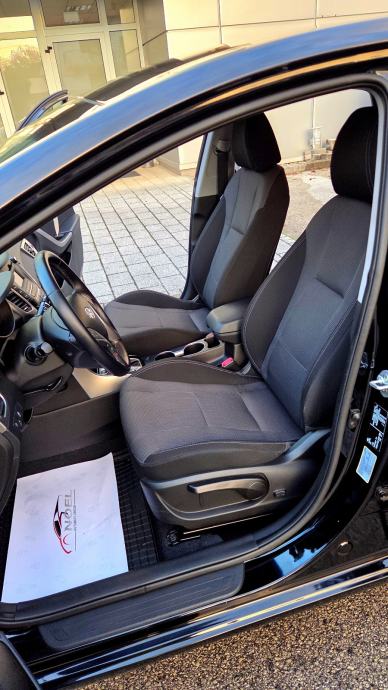 HYUNDAI i30 1.6 CRDi BLUE PASSION AUTOMATIK | 85.000 KM, fotografija 7