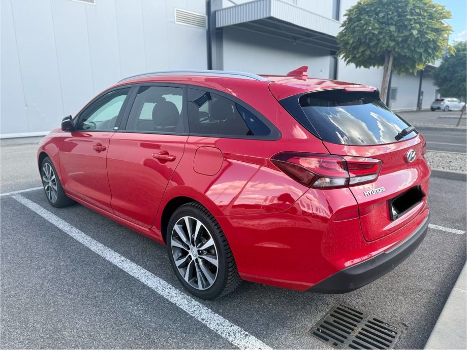 Hyundai i30 1,6 CRDi.-KAMERA-CARPLAY-LED-ALU-GRIJANJE VOL+SJEDALA, pogled izvana - slika 4