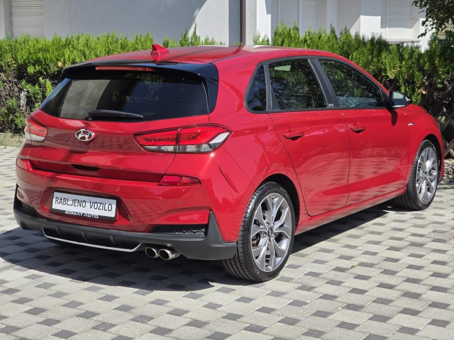 Hyundai i30 1,6 CRDi❗️N-Line❗️FULL LED - ALCANTARA - KAMERA - JAMSTVO, fotografija 5