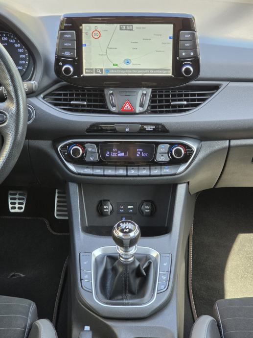 Hyundai i30 1,6 CRDi❗️N-Line❗️FULL LED - ALCANTARA - KAMERA - JAMSTVO, fotografija 17