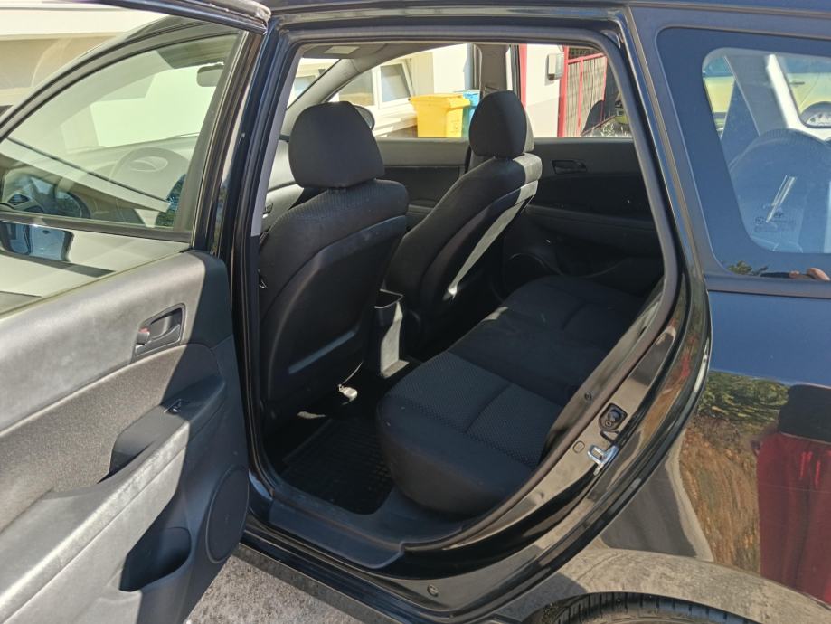 Hyundai i30 1,6 CRDi, fotografija 7