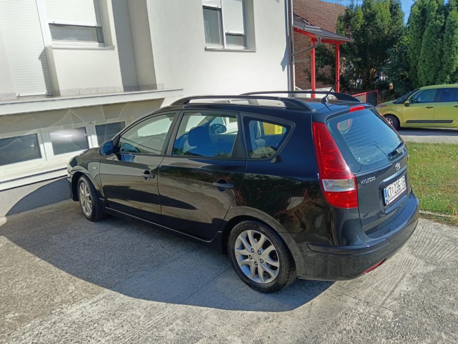Hyundai i30 1,6 CRDi, fotografija 3