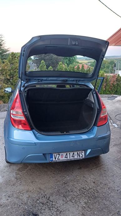 Hyundai i30 1,6 CRDi, fotografija 3