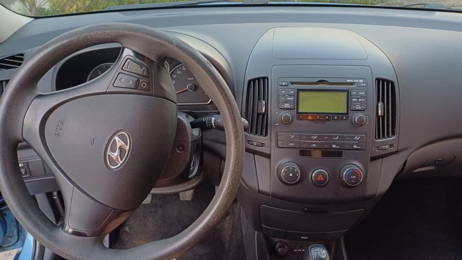 Hyundai i30 1,6 CRDi, fotografija 5